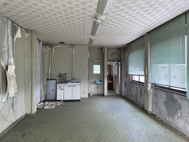 七尾市郡町ビルの内装