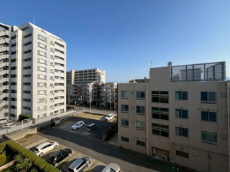 【展望】 | 前面はさえぎる高層ビルもなく、美しい青空の眺望が広がります