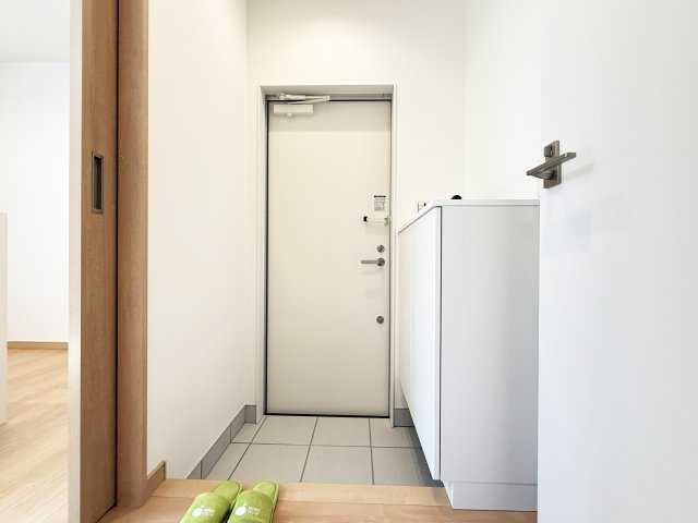 デュオ愛宕町の玄関