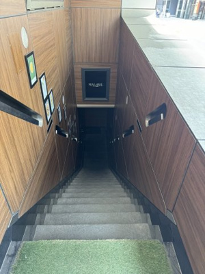 【エントランス】 | ジイテックスビル