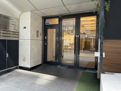 【エントランス】 | ジイテックスビル