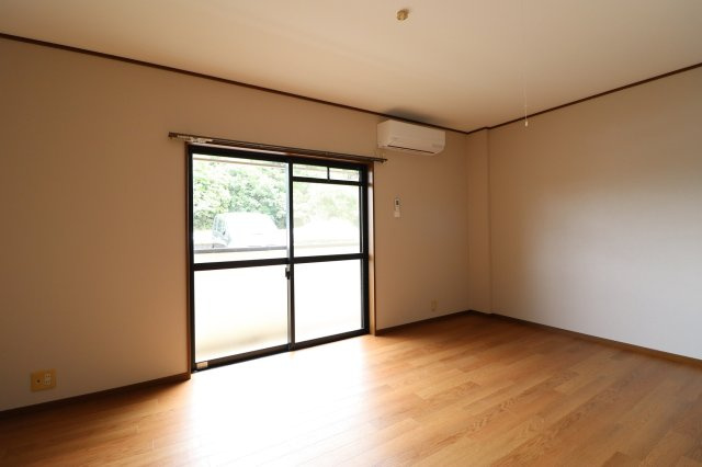 グリーンハイツ向野Ⅱの洋室