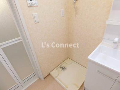 【設備】 | Ｃｒｅａｔｉｏｎ上柴崎 | 室内洗濯機置き場には排水パン付き。