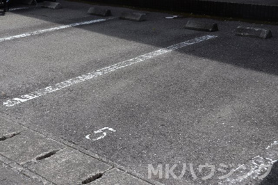 【駐車場】 | コートドール海老ノ丸B棟 | 駐車場があります