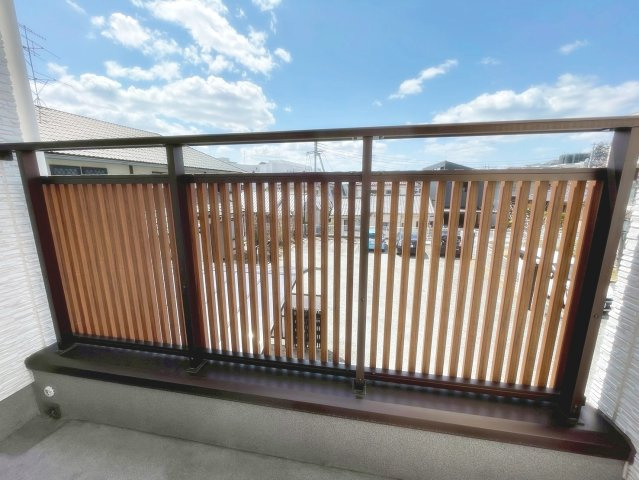 宝塚雲雀丘タウンハウスのバルコニー|バルコニーがあります