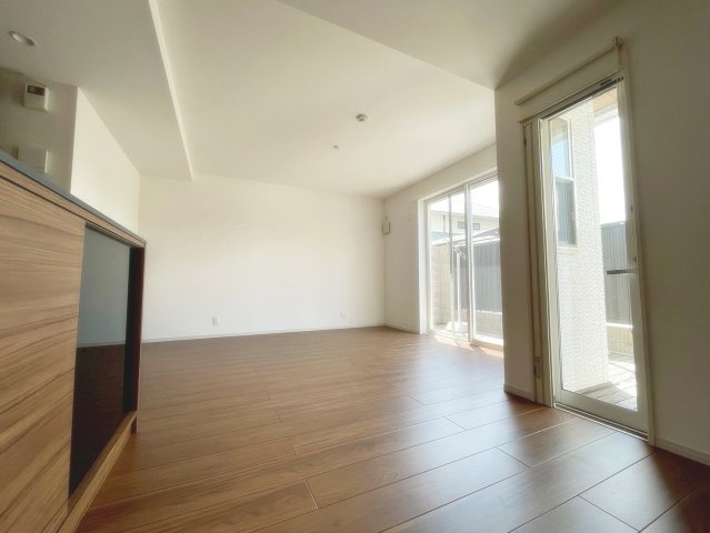 宝塚雲雀丘タウンハウスの居間・リビング|ゆったりとした居間です