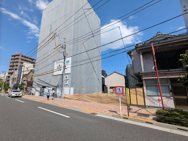 墨田区八広５丁目の売地の前面道路含む現地写真
