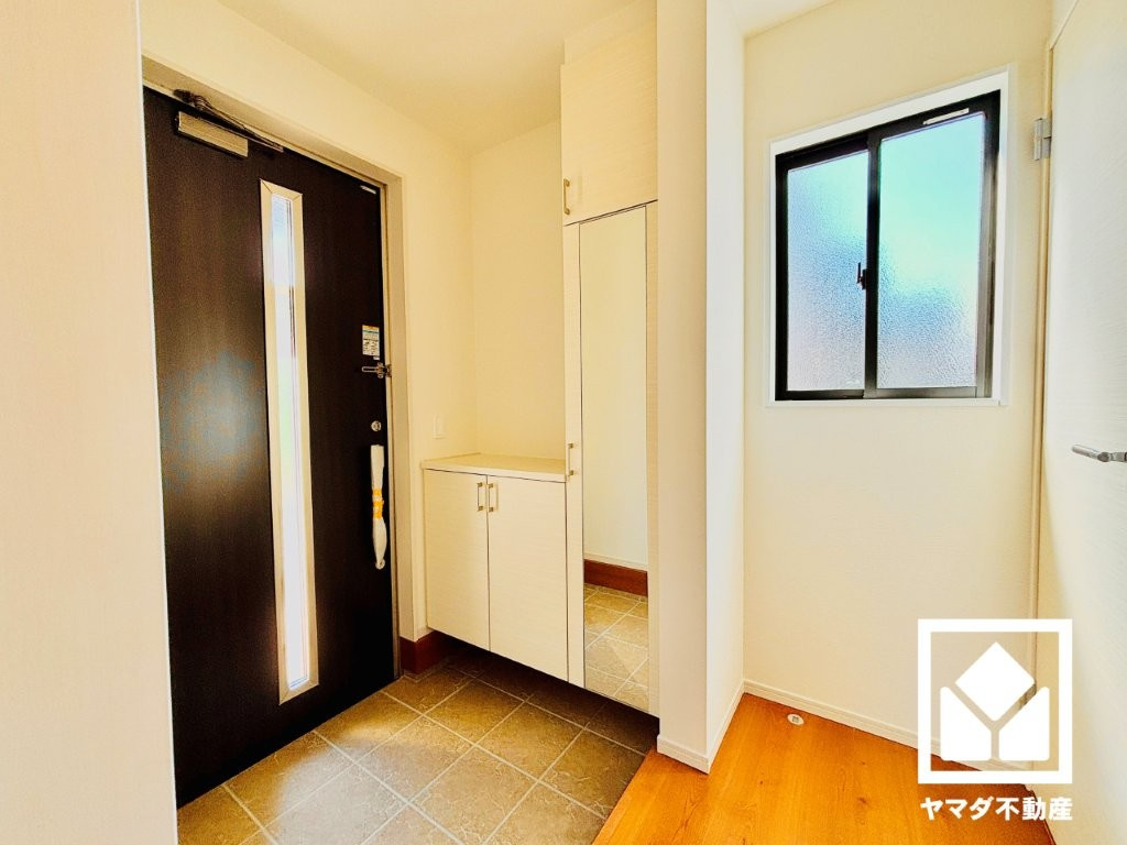 草津市野村４丁目　1期　3号棟の玄関