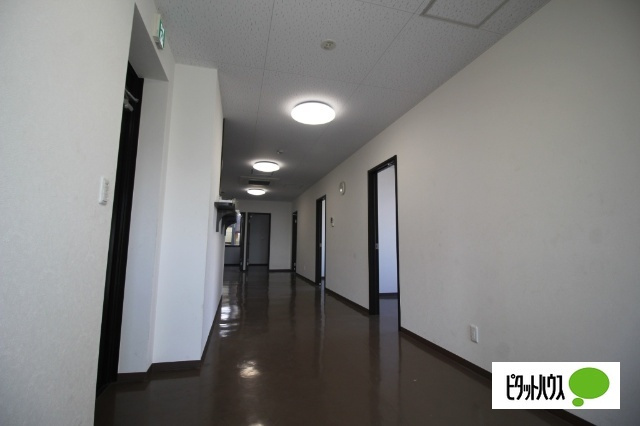 千代田町おもなしビルの内装