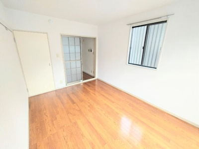 洋室６帖　角部屋です