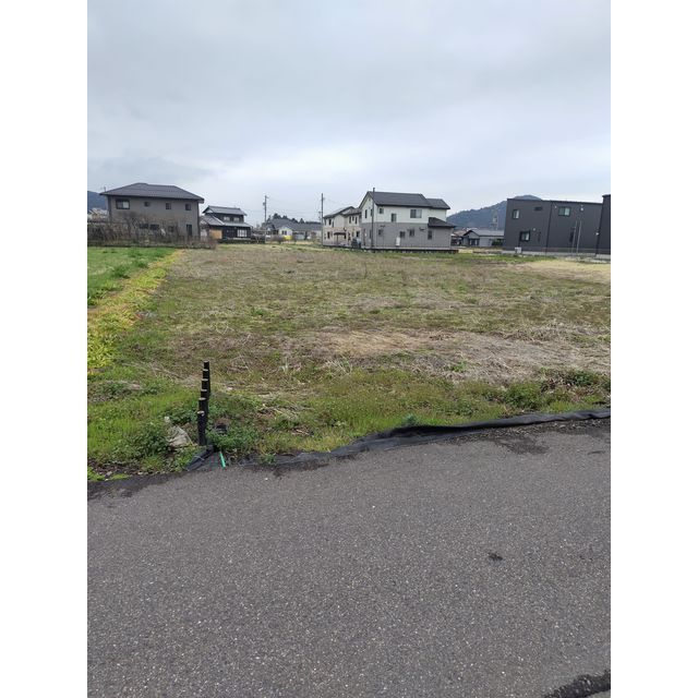 山県市高木1522番貸地の外観