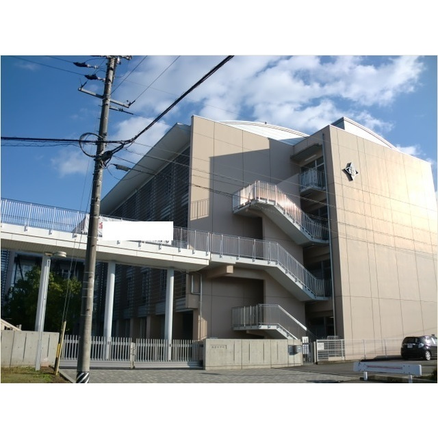 山県市高木1522番貸地の周辺|高富中学校