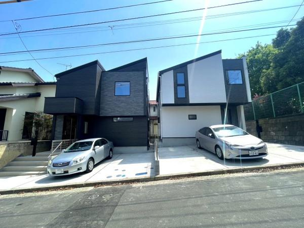 横浜市南区永田南２丁目の新築一戸建の外観|堂々と完成しました！いつでもご案内可能です！
お車でご自宅まで送迎承ります。