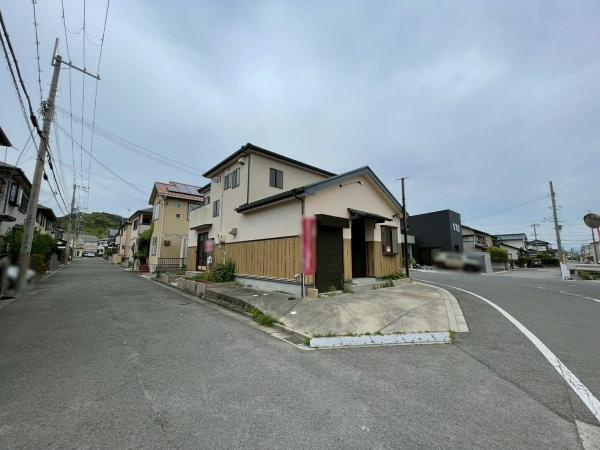 和歌山市西庄　中古戸建の前面道路含む現地写真