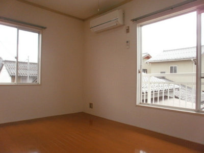 【居間・リビング】 | クレストピア新宮