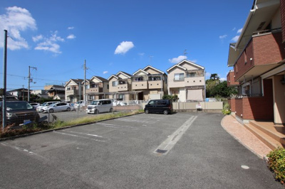 【駐車場】 | メゾンファミーユⅡ