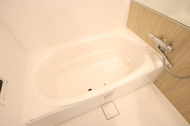 スプランディッド新大阪VIの浴室