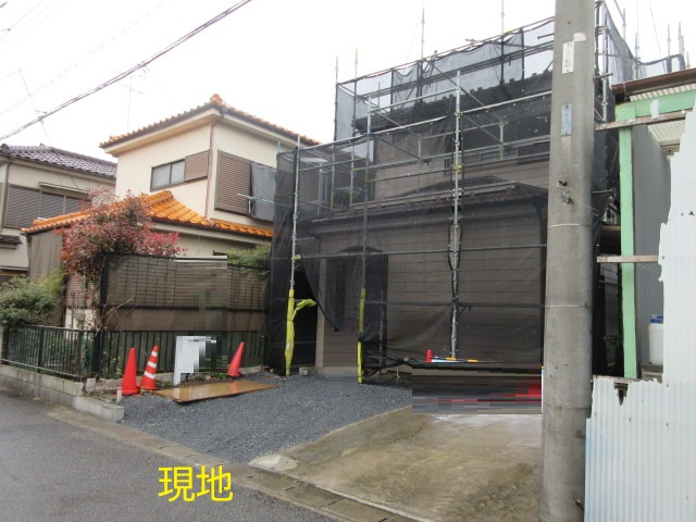 中古戸建　熊谷市柿沼1003-9（リフォーム住宅）の前面道路含む現地写真