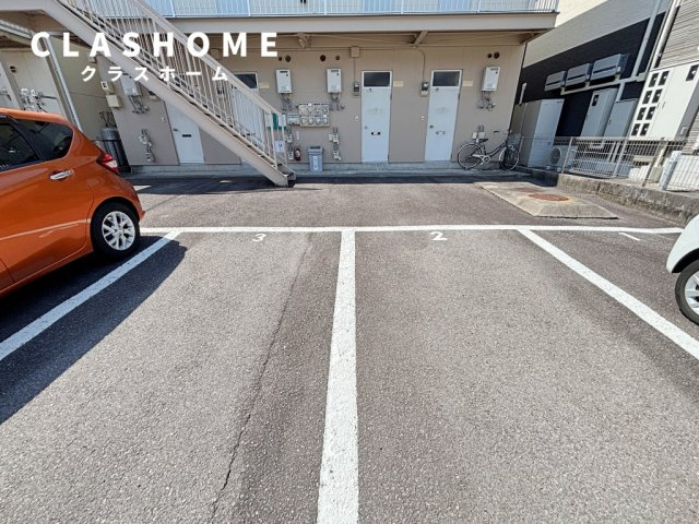 コーポエコー　　　刈谷市の賃貸はクラスホーム刈谷店の駐車場