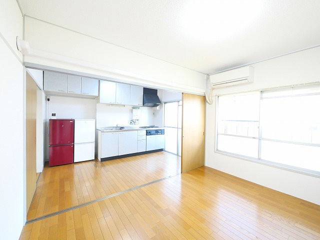 中登美第二団地 B棟の居間・リビング