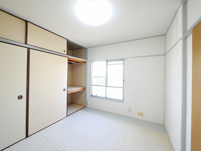 中登美第二団地 B棟の寝室