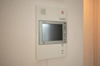 【セキュリティ】 | ソルテラス阿波座ウィズ | モニター付きインターホンです