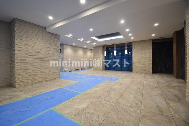 プレサンス堺筋本町ディスティニーのロビー