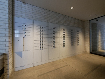 【その他共用部分】 | コンフォリア京町堀 | 宅配ボックスです