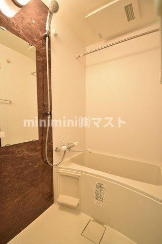 アドバンス上町台シュタットの浴室