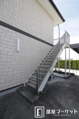 【エントランス】 | オリーブ・ハウス　ＨＩＤＡＫＡ