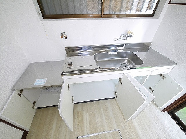 西田中町戸建（西田中町571-9）のキッチン