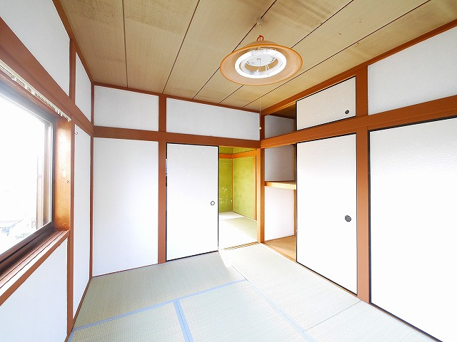 西田中町戸建（西田中町571-9）の和室