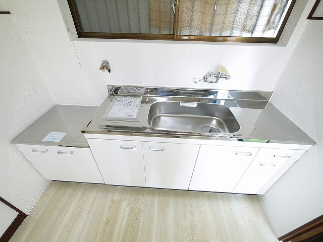 西田中町戸建（西田中町571-9）のキッチン