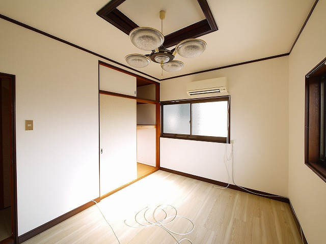 西田中町戸建（西田中町571-9）の寝室