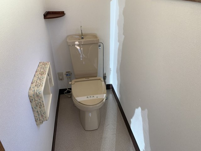 緑ヶ岡5丁目3LDK借家のトイレ