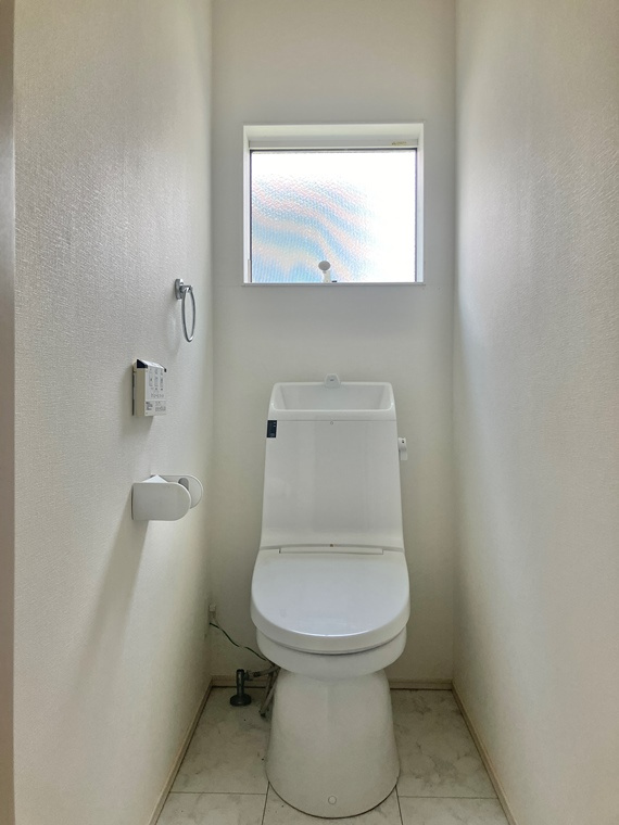 森崎戸建のトイレ