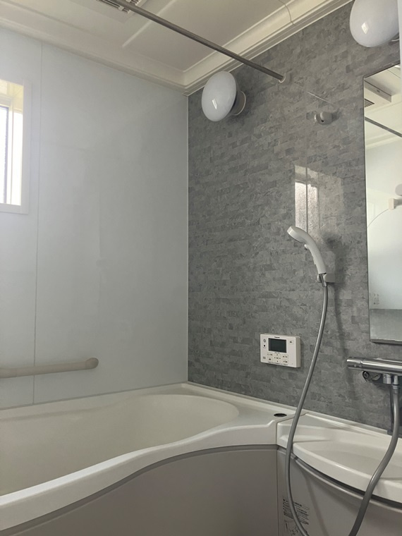 森崎戸建の浴室