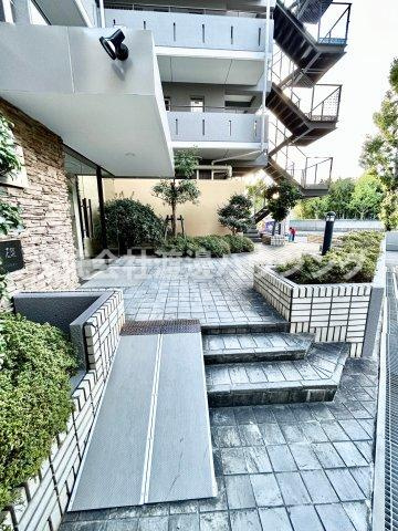 エクセレント緑地公園のエントランス