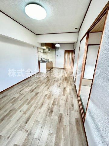 エクセレント緑地公園の居間・リビング