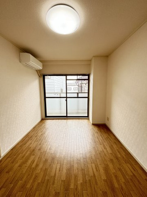 【居間・リビング】 | ノルデンハイム柴島 | https://cloud.ielove.jp/image/rent/99ed7813/42298_754369_2_1000_1000.jpg