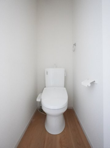 【トイレ】 | Erde熊本市南区御幸西1期　3号棟 | 2Fトイレ