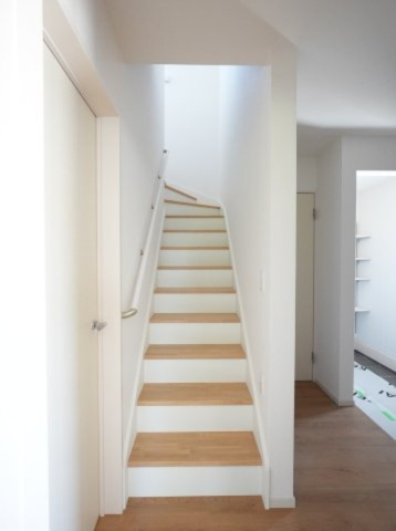 【内装】 | Erde熊本市南区御幸西1期　3号棟 | 階段