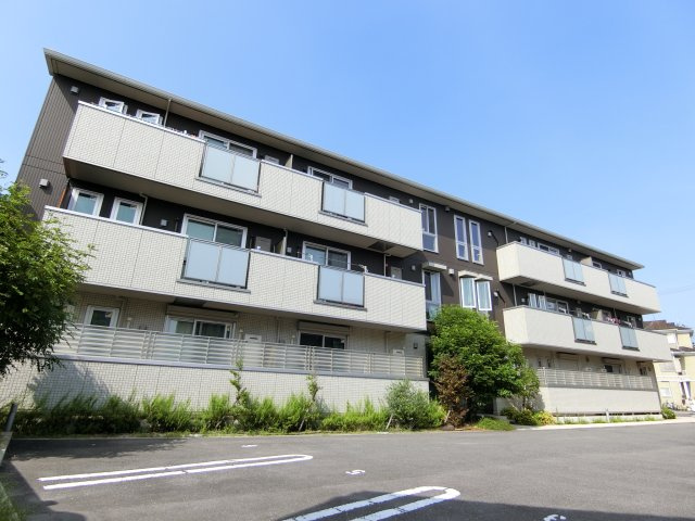 メゾンドォールサライの外観