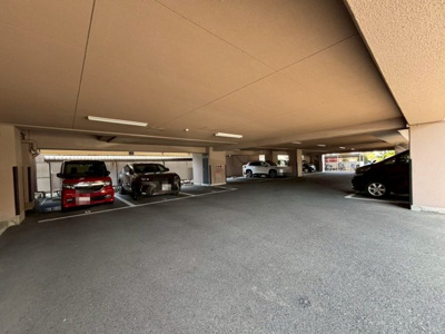 【駐車場】 | ネオハイツ堺・北花田 | 現地見学当日から承っております♪現地周辺の環境や、駅までの道のりなど周辺環境も合わせてご確認いただき、ぜひご検討ください！