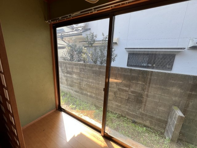 津山市二宮　中古住宅　4DKの和室|縁側