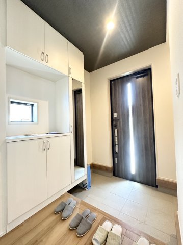 【玄関】 | 新築一戸建て「小田原市堀之内2期」