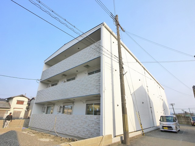 クリエオーレ天理の外観|外観もきれいです