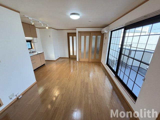 サニーフレグランスの居間・リビング