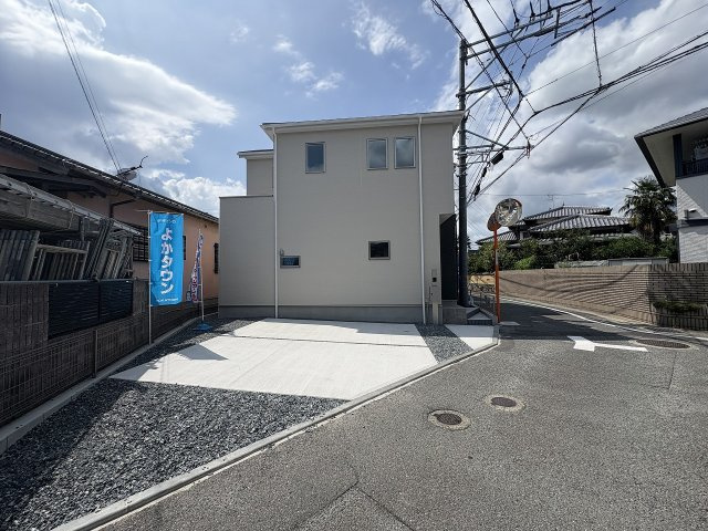 【その他】 | 春日市須玖北4丁目2期　1号棟（全2棟）【仲介手数料無料・0円】 | 現地写真。前面道路です。