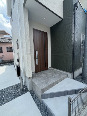 【玄関】 | 春日市須玖北4丁目2期　1号棟（全2棟）【仲介手数料無料・0円】 | 現地写真。